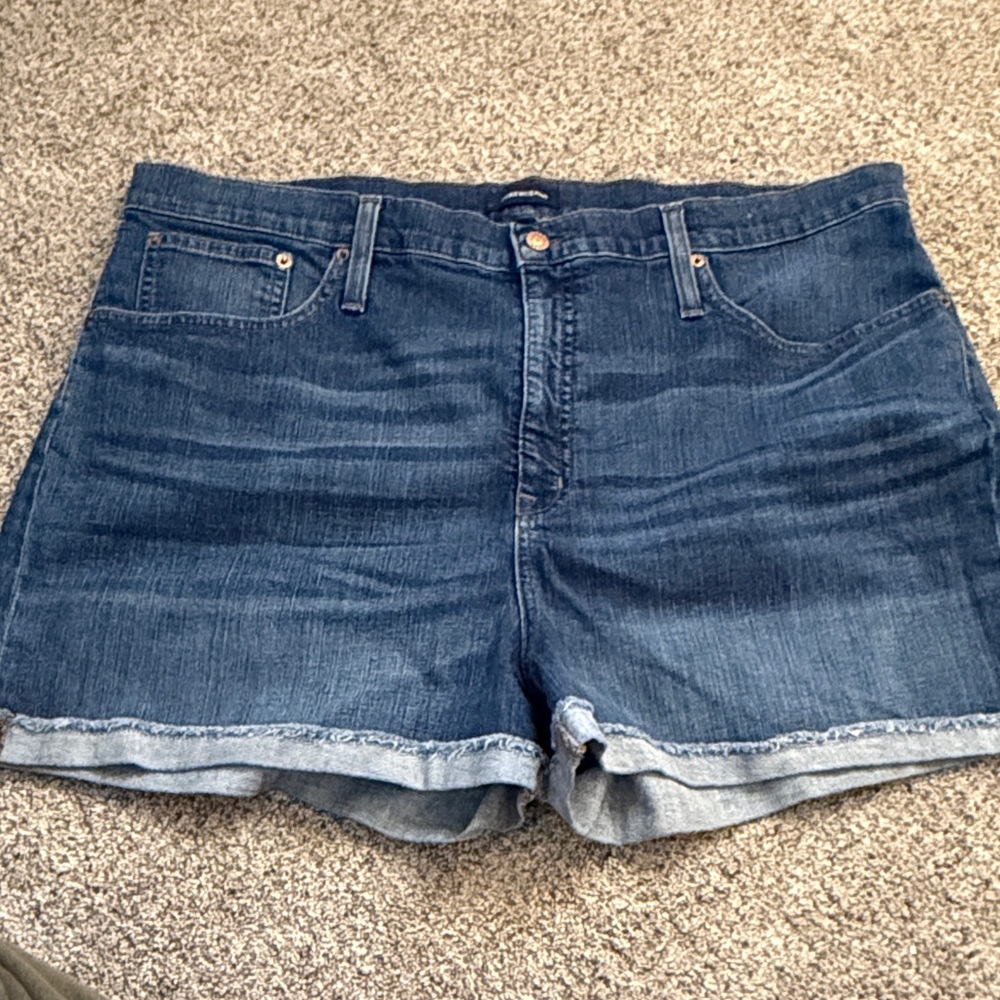 Classic Women's Denim Shorts - Dark Blue